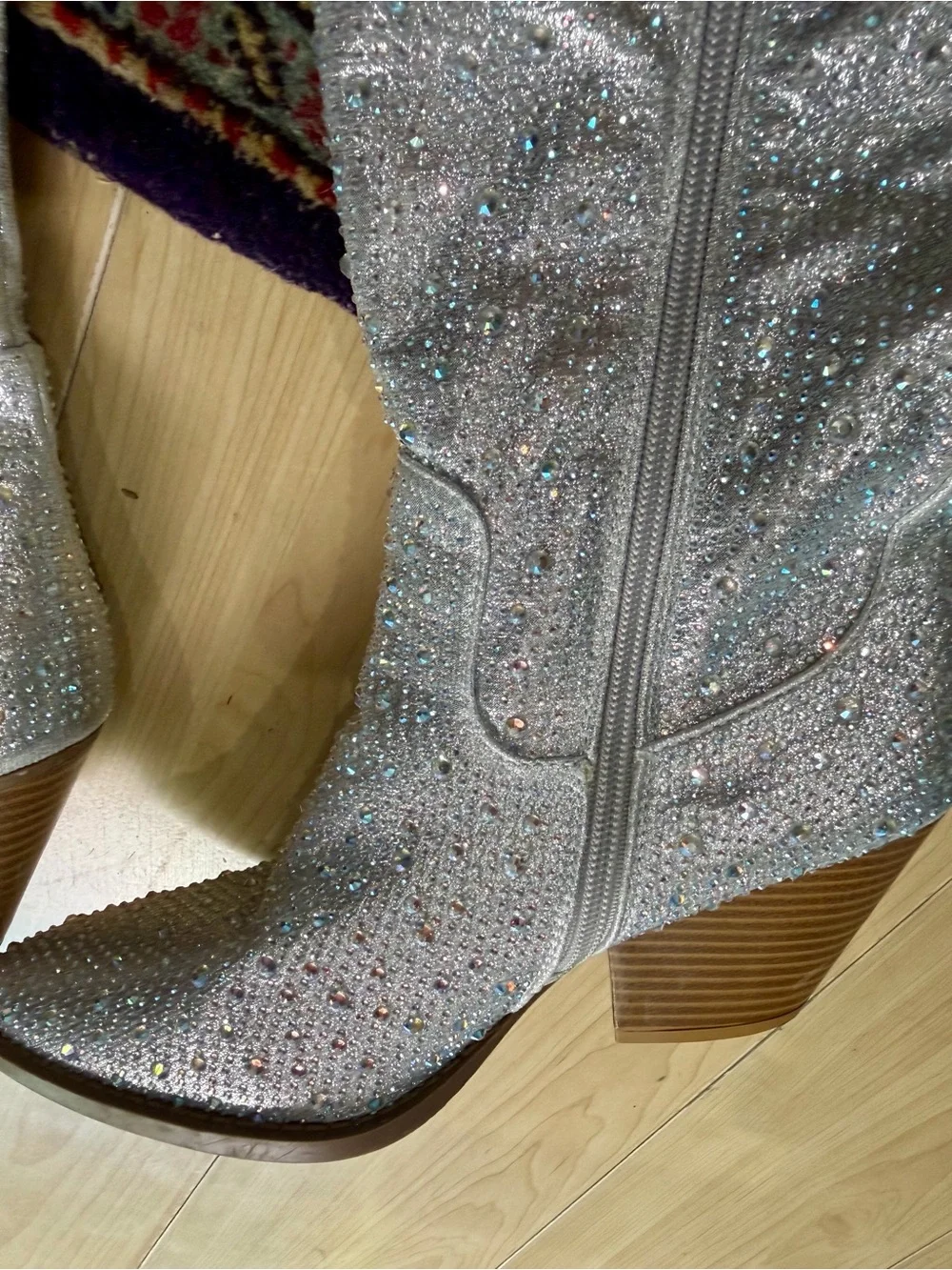 SHEIN SILVER GLITTERY WESTERN COWBOY BOOTS SIZE 8’5